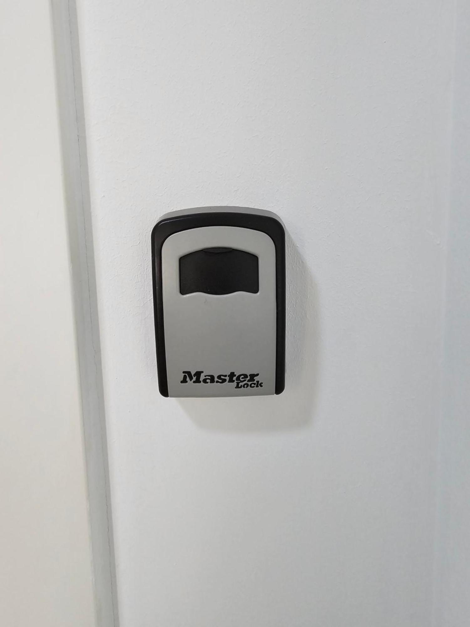 Magnet Residence Condo 2 Self Check In Tirana Exterior foto